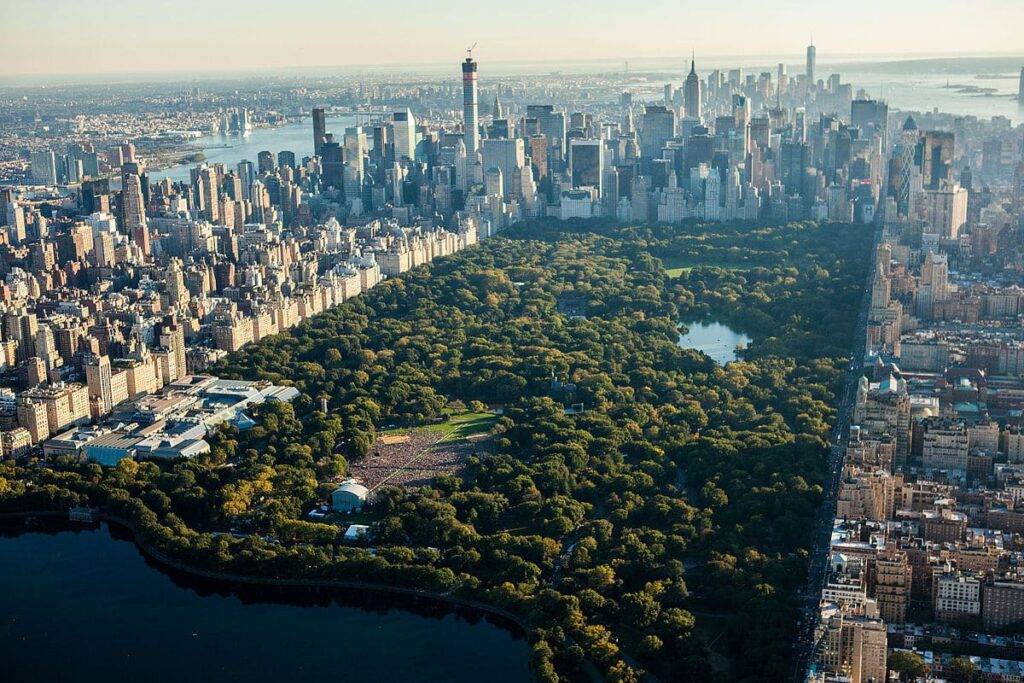 The incredible Central Park in NYC. Undoubtedly one of the best things to do in America.