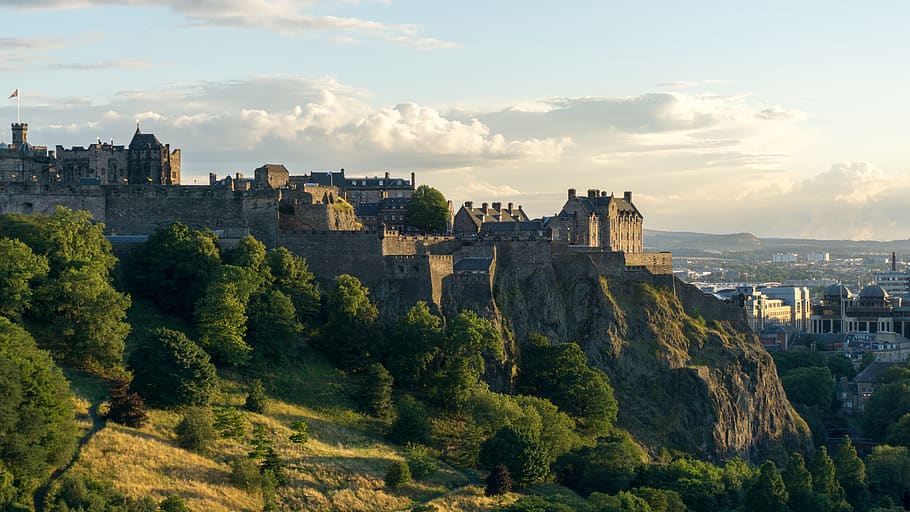 Edinburgh Castle and the Royal Edinburgh Military Tattoo – the quintessential Edinburgh experience.