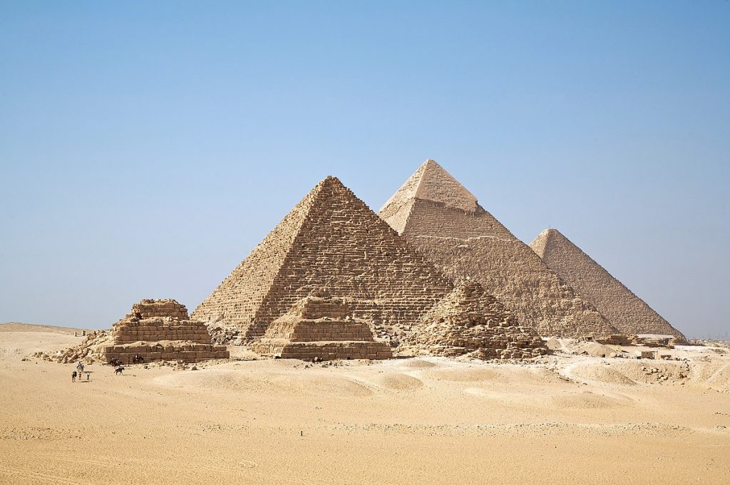 Journey through Giza desert, Egypt – find one of the world’s seven wonders