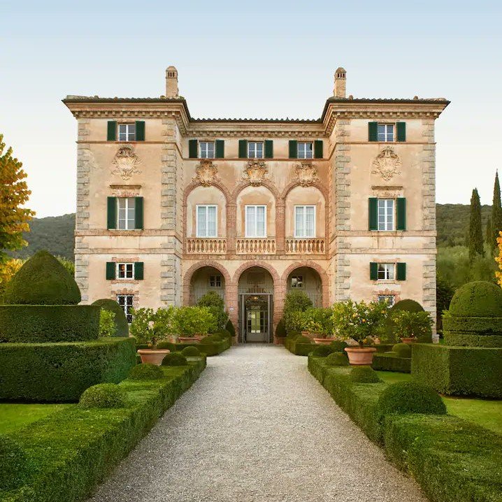 Where to stay in Tuscany? Try Villa Cetinale.