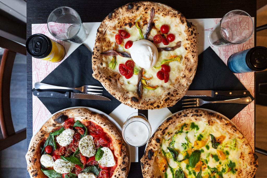 Looking for the best pizza in Florence? Try Pizzagnolo.