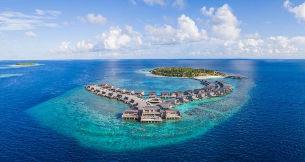 The St Regis Maldives Vommuli Resort is one of the best water villas in the Maldives.