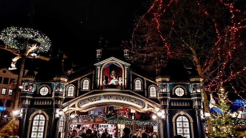 Heinzels Wintermärchen is one of the best Christmas markets in Cologne.