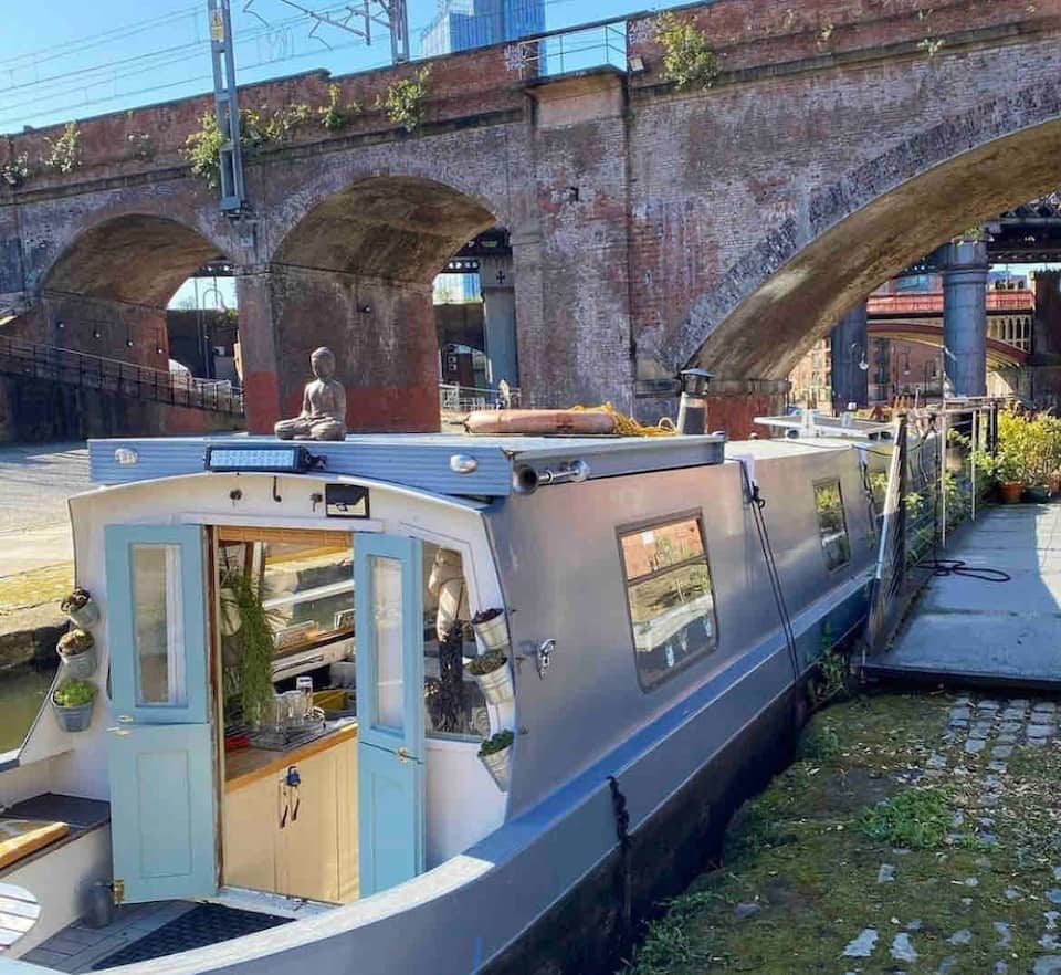 Moonshadow Narrowboat is one of the best Airbnbs in Manchester.