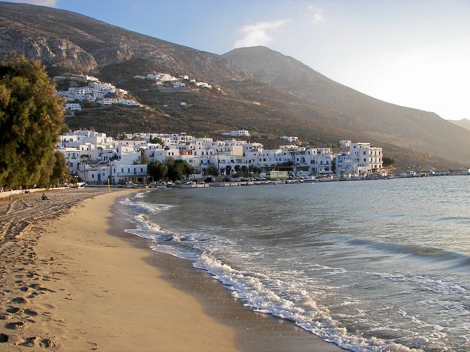 Have you ever been island hopping in Greece?