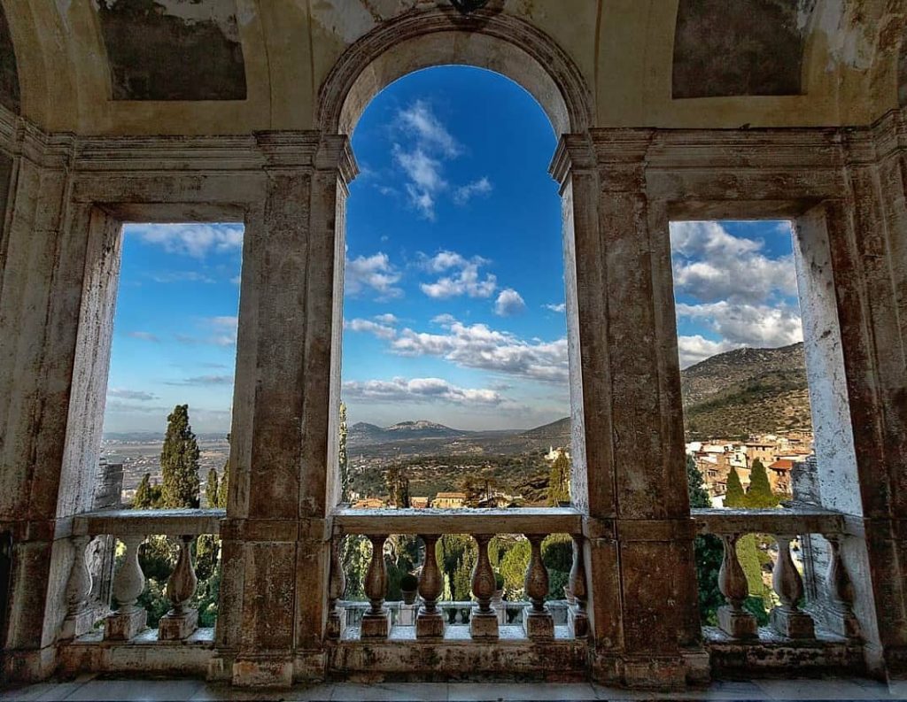 Villa d'Este tops our list of best Lake Como wedding venues.