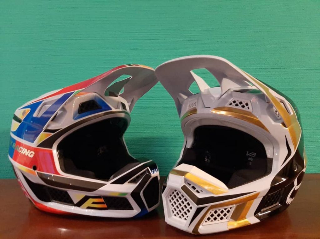 The Fox V3 RS is one of the best dirt bike and motocross helmets.