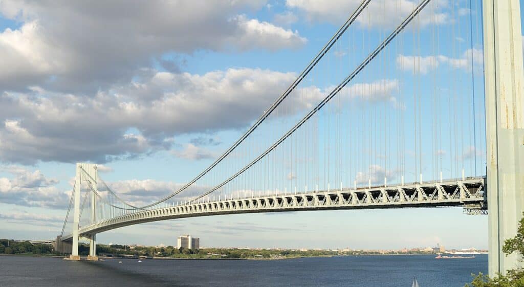 More of the most famous bridges in New York.