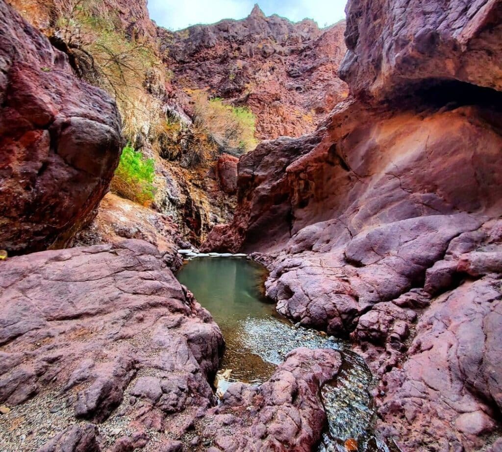 Arizona Springs is one of the best hot springs in Arizona.