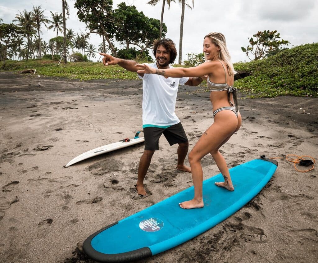 Pelan Pelan is one of the best surf schools in Bali.