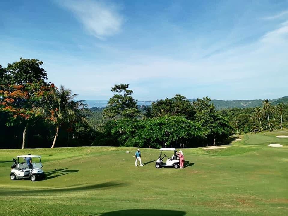 Magnificent ocean views are guaranteed at Santiburi Samui Country Club.