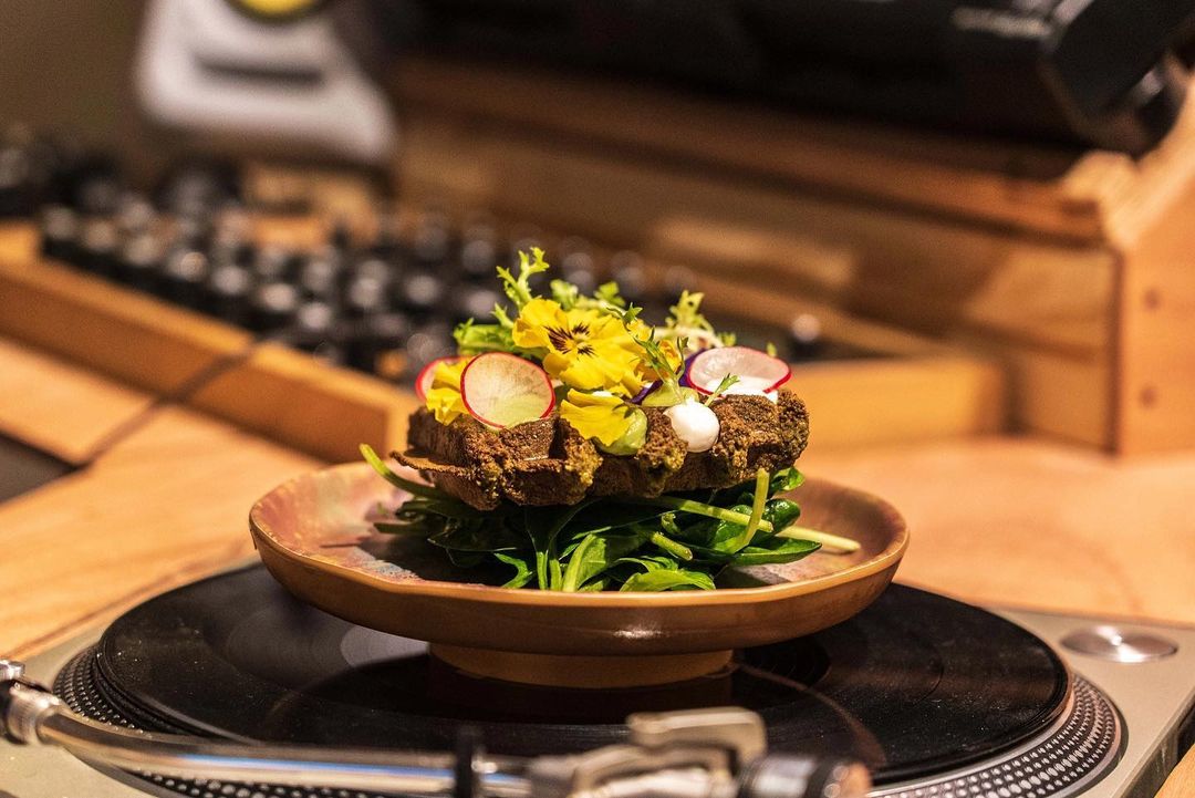 BEST VEGETARIAN IN AMSTERDAM visual data 7